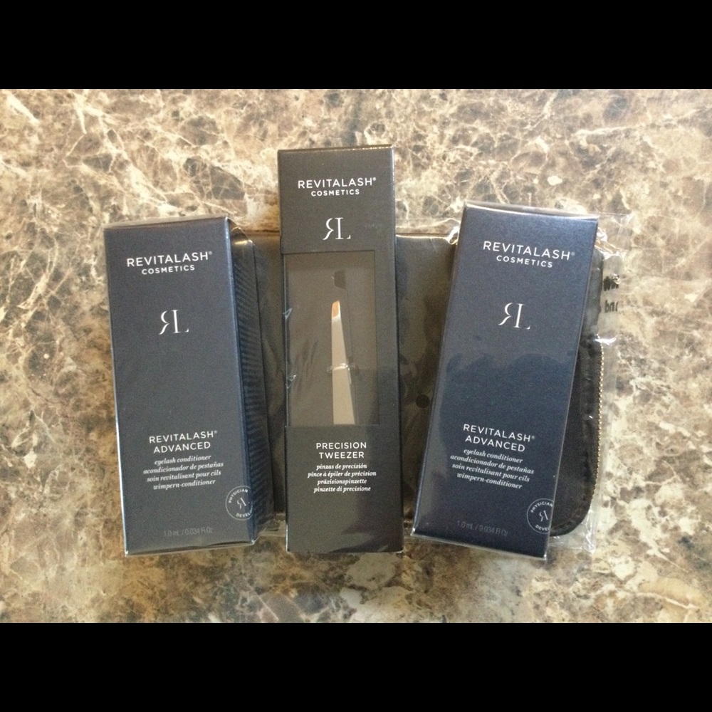 Revitalash eyelash conditioner